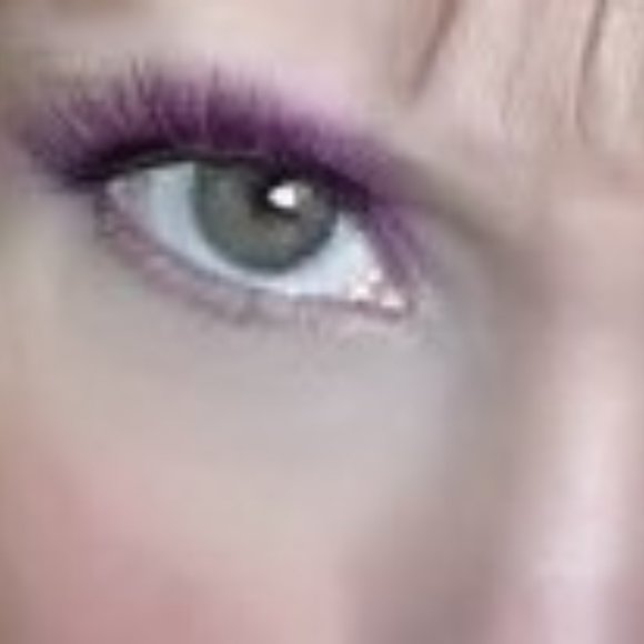 Meet your Posher, Deborah - Picture 3 of 3